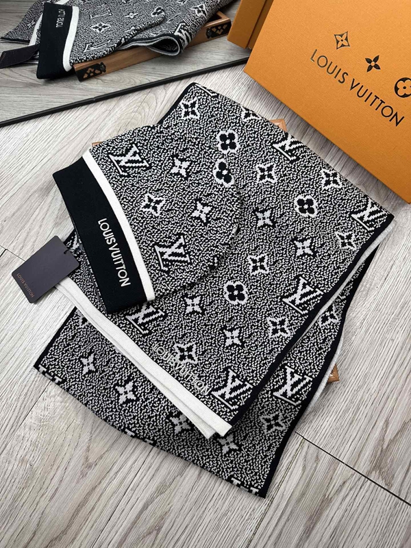 ブランドマフラー側面デザイン